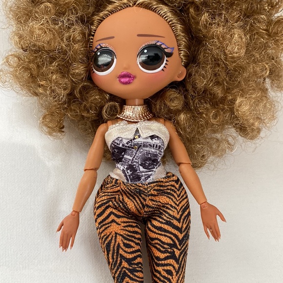 Lot of 2 L.O.L Surprise! Dolls 9” tall - Picture 6 of 13